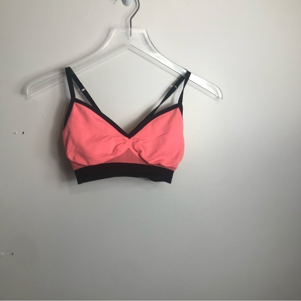 Lululemon hold your om II coral black bra size 4 1593